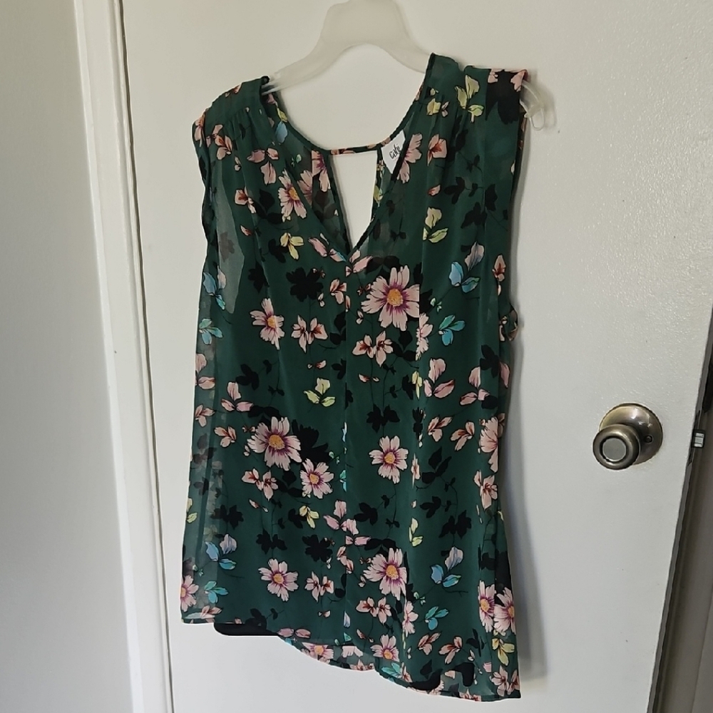 CAbi Pink and White Floral Pleated Sleeveless Blouse